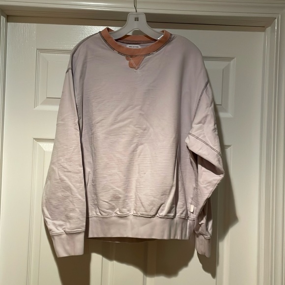 Urban Outfitters sweatshirt - Picture 1 of 3